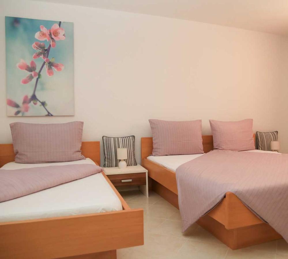 Adrian-Apartments-51511-Malinska-Otok-Krk Primorska 21 ภายนอก รูปภาพ
