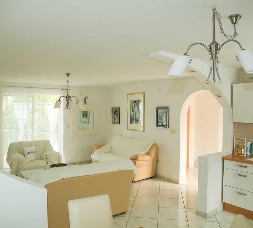 Adrian-Apartments-51511-Malinska-Otok-Krk Primorska 21 ภายนอก รูปภาพ