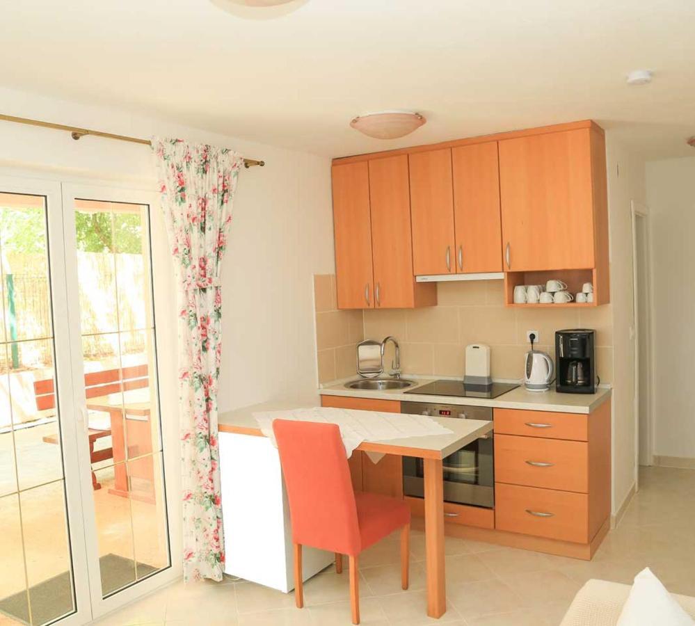Adrian-Apartments-51511-Malinska-Otok-Krk Primorska 21 ภายนอก รูปภาพ